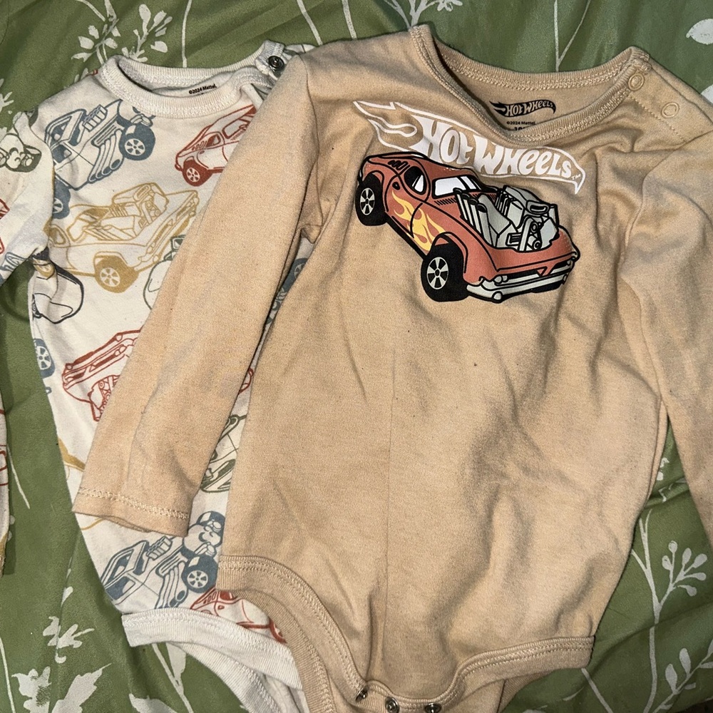 Hot Wheels Baby Bodysuit Set